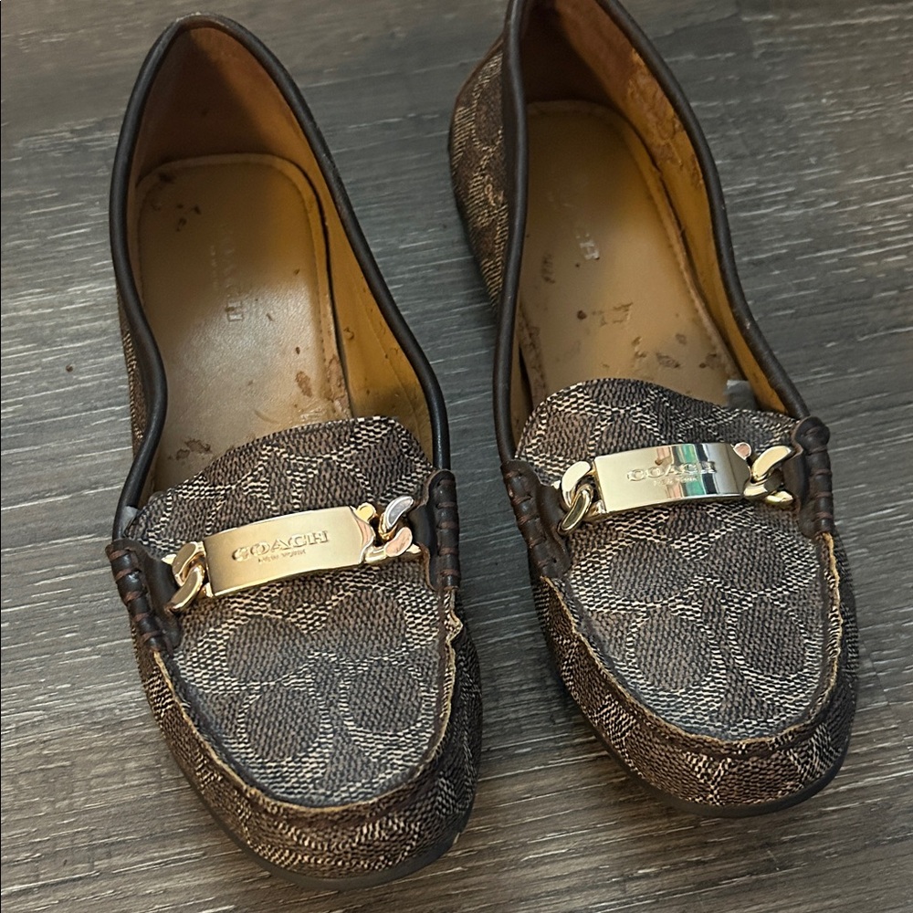 Coach Women's Patterned Brown Loafers with Gold Accent size 7.5
